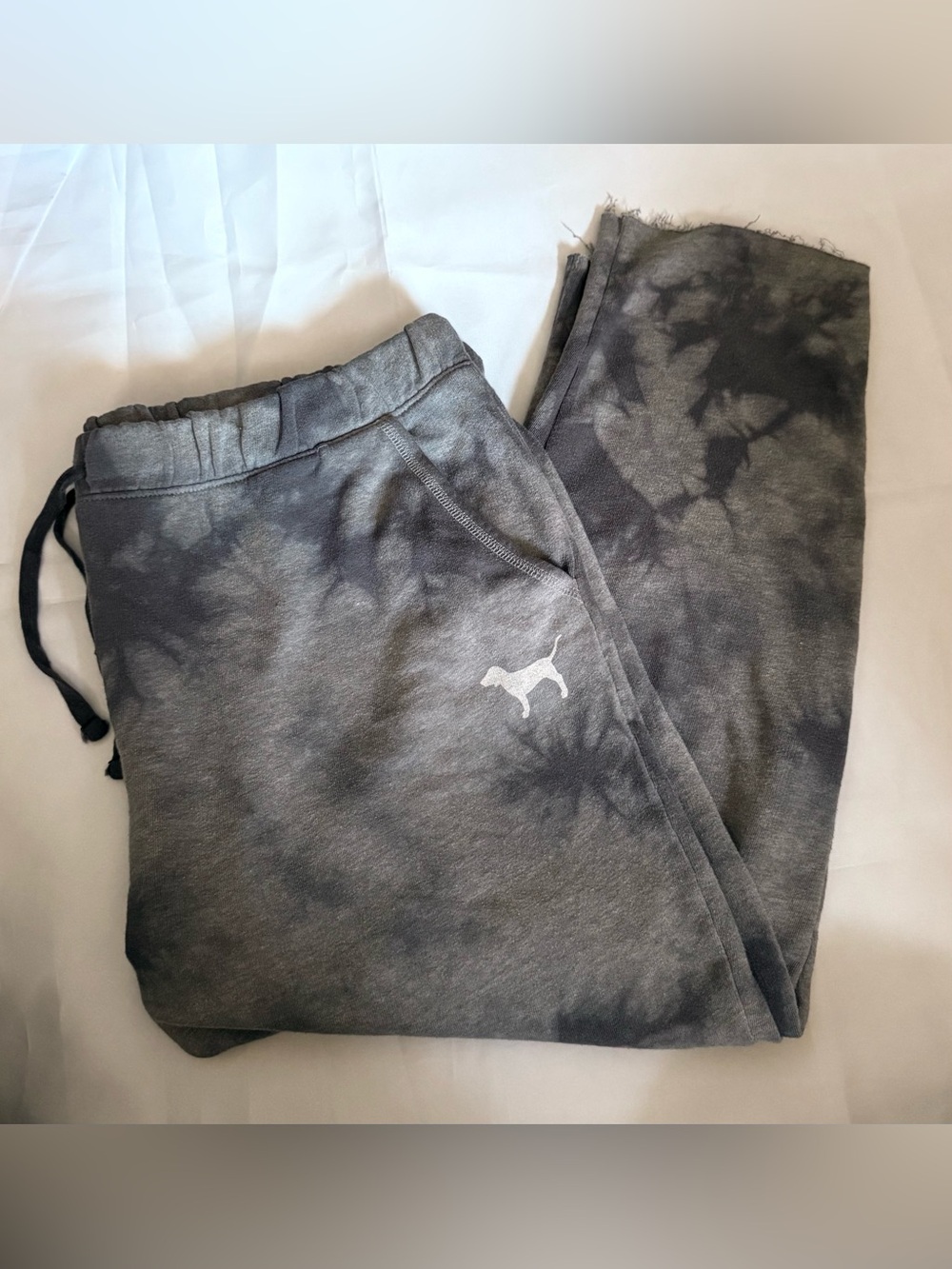 PINK Victoria's Secret Charcoal Tie-Dye Cropped sweatpants - Size Large
